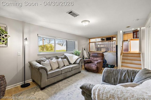 14411 Harrison Street, Livonia, MI 48154