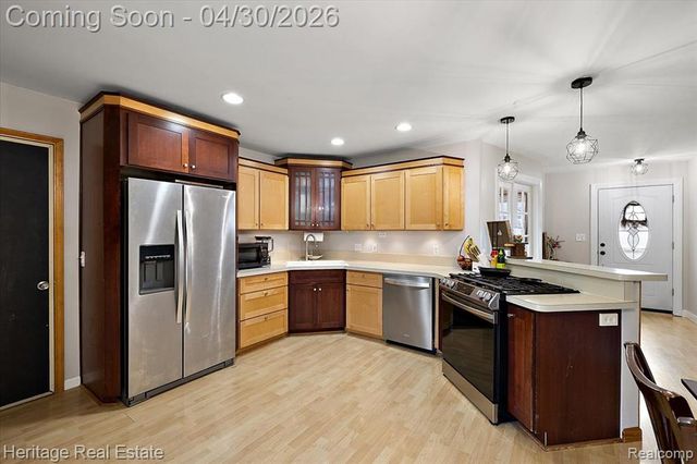 14411 Harrison Street, Livonia, MI 48154