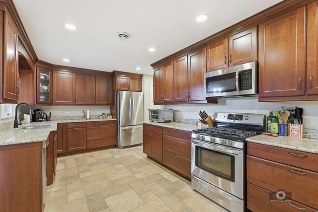 6456 W 175th Street, Tinley Park, IL 60477