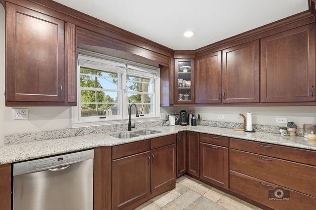 6456 W 175th Street, Tinley Park, IL 60477
