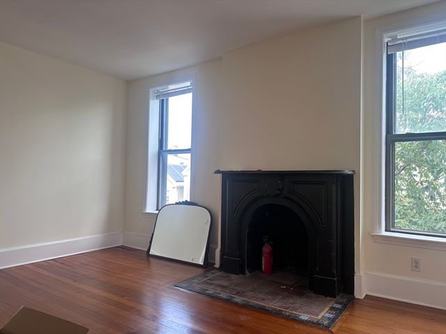 92 White St 3, Boston, MA 02128