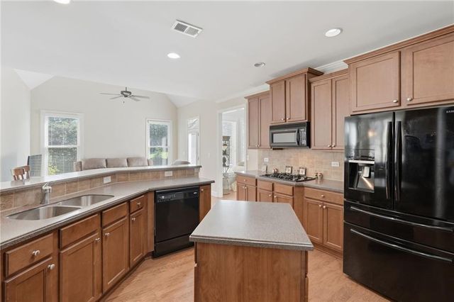 2985 Ivy Brook Lane, Buford, GA 30519