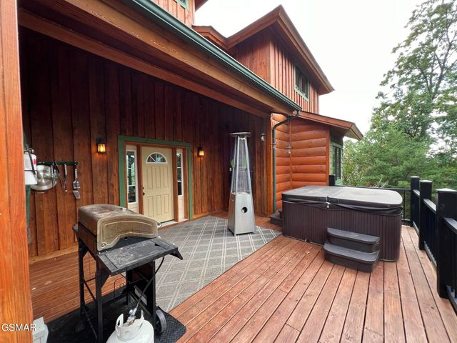 1642 Little Cove Road, Sevierville, TN 37862
