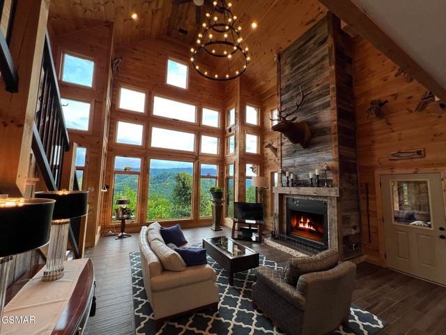 1642 Little Cove Road, Sevierville, TN 37862