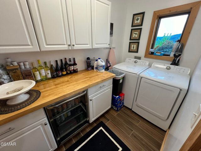 1642 Little Cove Road, Sevierville, TN 37862