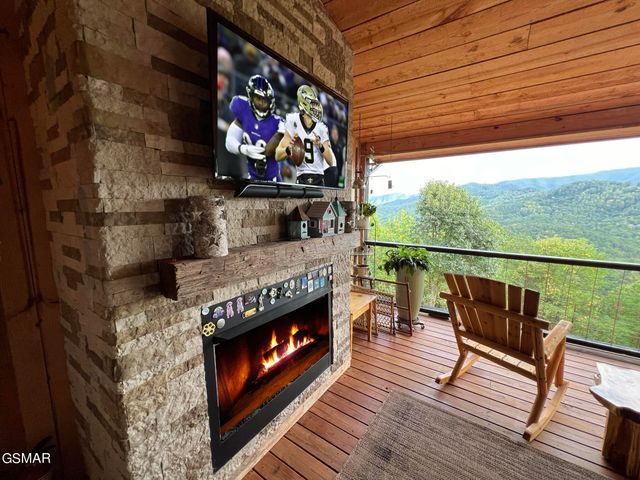 1642 Little Cove Road, Sevierville, TN 37862