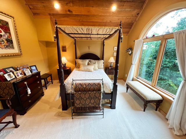 1642 Little Cove Road, Sevierville, TN 37862