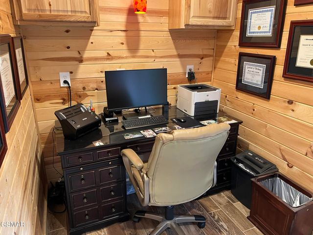 1642 Little Cove Road, Sevierville, TN 37862