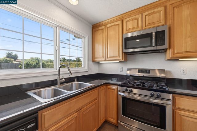 8271 Cavalier Lane, Dublin, CA 94568