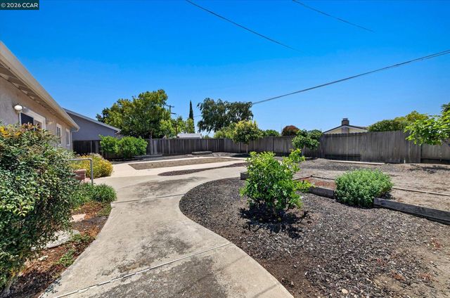 8271 Cavalier Lane, Dublin, CA 94568