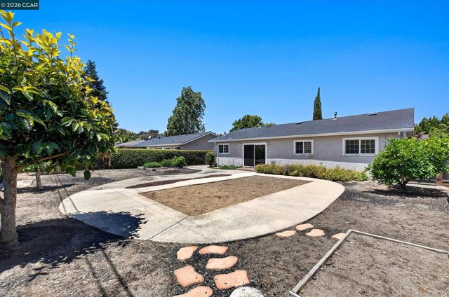 8271 Cavalier Lane, Dublin, CA 94568