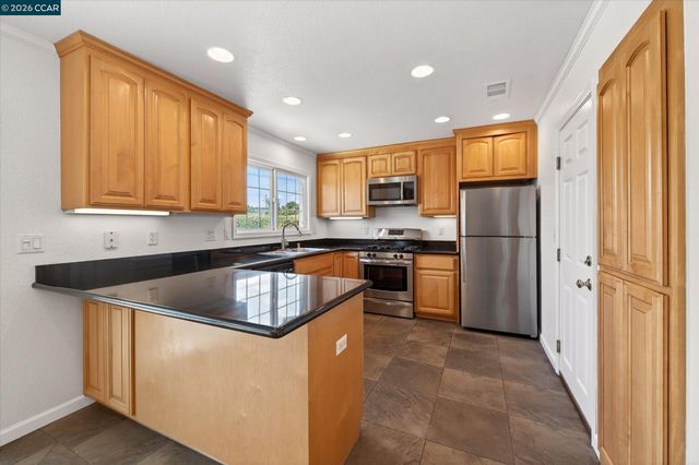 8271 Cavalier Lane, Dublin, CA 94568