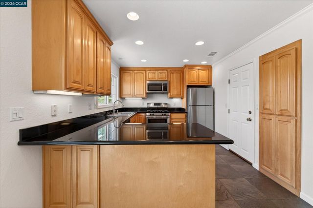 8271 Cavalier Lane, Dublin, CA 94568