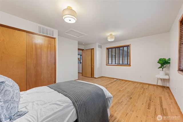 30608 40th Avenue S, Roy, WA 98580