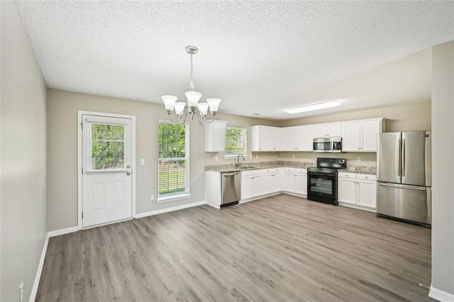 120 HUNTINGTON Terrace, Griffin, GA 30224