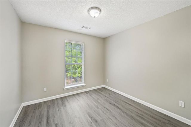 120 HUNTINGTON Terrace, Griffin, GA 30224