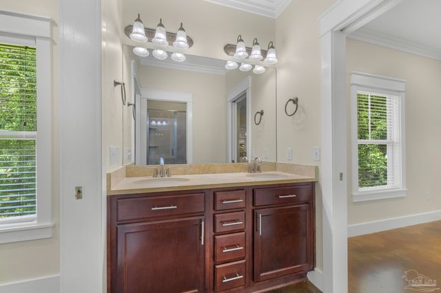 7515 Whiting Acres Ln, Milton, FL 32570