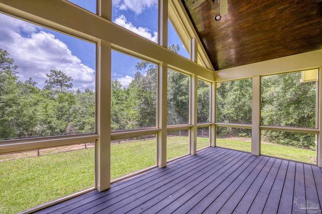 7515 Whiting Acres Ln, Milton, FL 32570