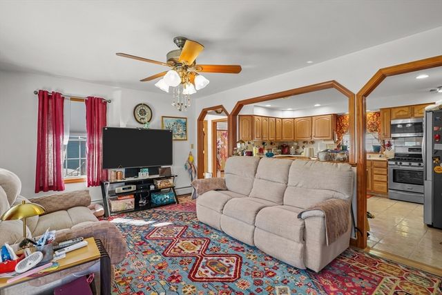 21 Bradley Ave, Somerset, MA 02725