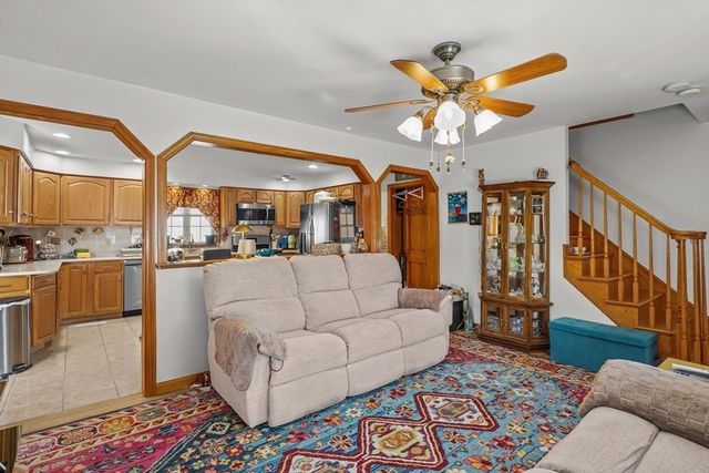 21 Bradley Ave, Somerset, MA 02725