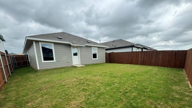 5541 FLANNEL Lane, Denton, TX 76249