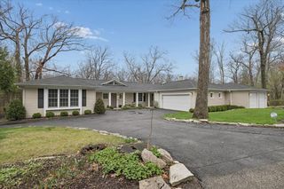 346 Crescent Drive, Lake Bluff, IL 60044