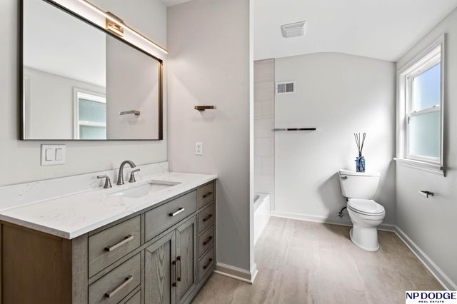 2702 N 53rd Street, Omaha, NE 68104