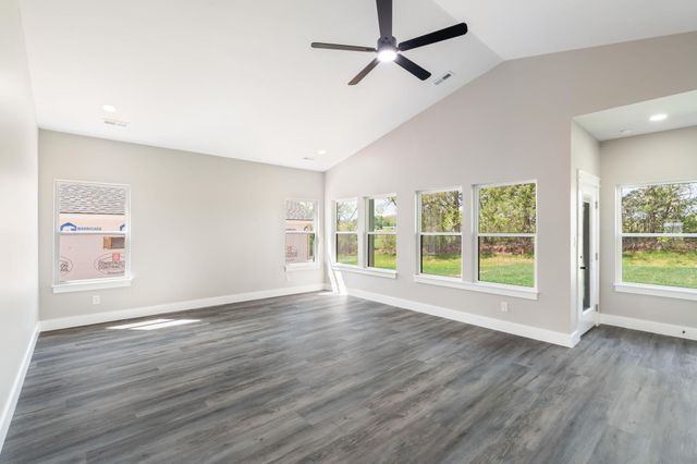 920 Stratford Avenue, Sweetwater, TN 37874