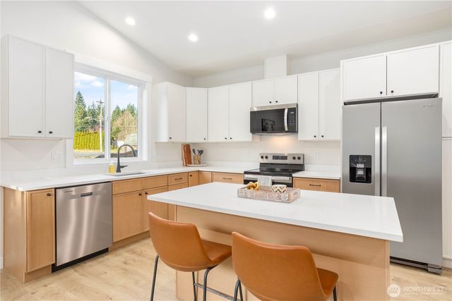 7933 Oregon Trail, Maple Falls, WA 98266