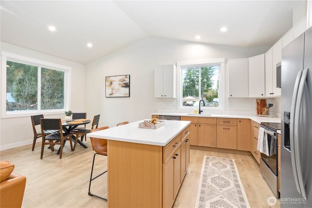 7933 Oregon Trail, Maple Falls, WA 98266