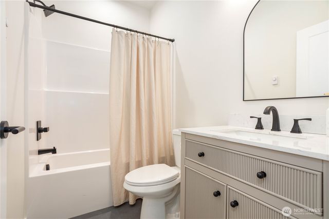 7933 Oregon Trail, Maple Falls, WA 98266