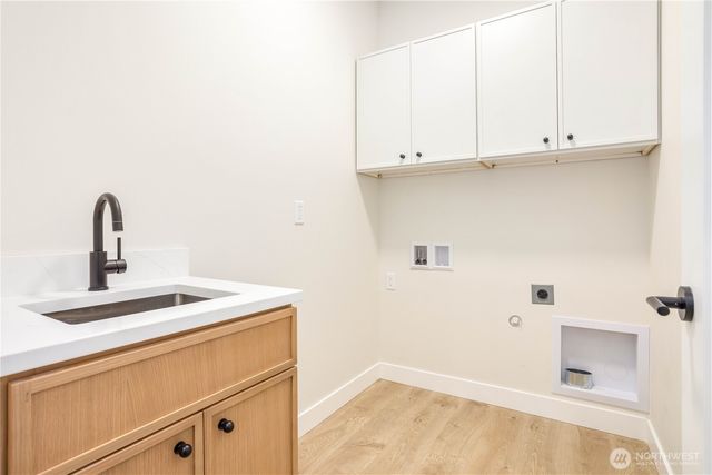 7933 Oregon Trail, Maple Falls, WA 98266