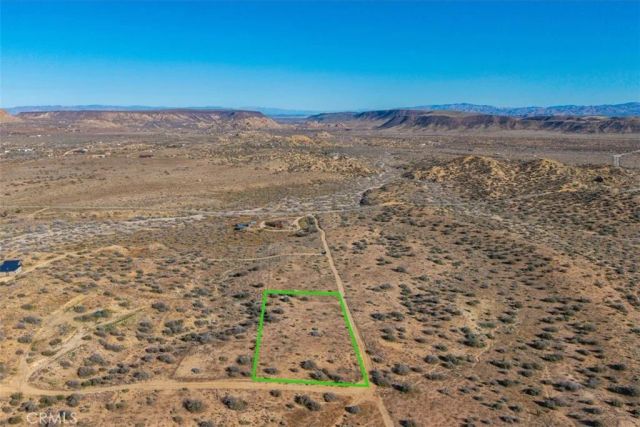 3263 Apache, Pioneertown, CA 92268