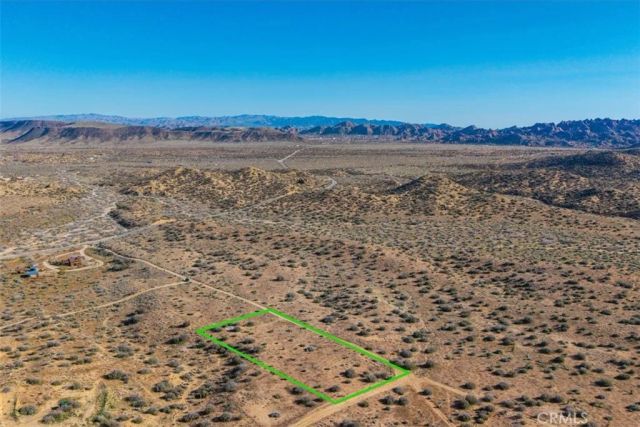 3263 Apache, Pioneertown, CA 92268