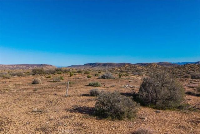 3263 Apache, Pioneertown, CA 92268