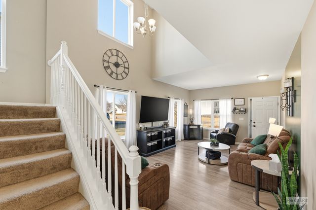 2824 Hoffman Street, Plano, IL 60545