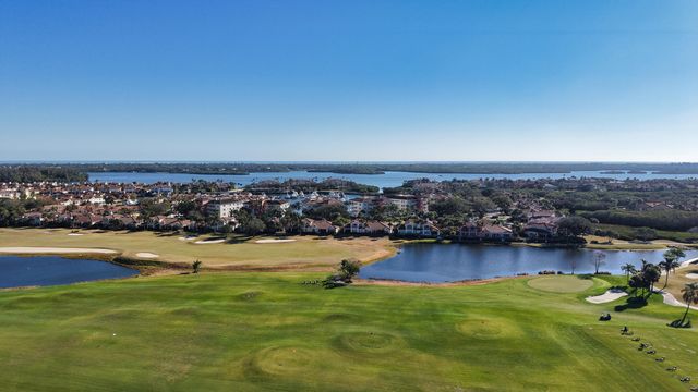 5305 W W Harbor Village Drive, Vero Beach, FL 32967