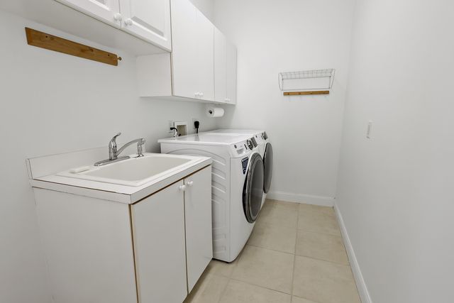 5305 W W Harbor Village Drive, Vero Beach, FL 32967