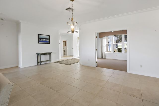 5305 W W Harbor Village Drive, Vero Beach, FL 32967