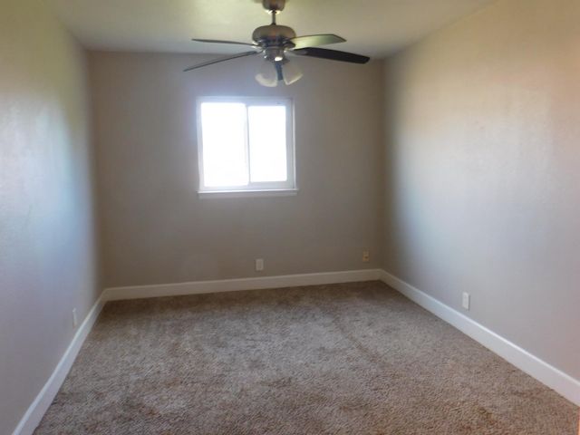 5590 E Garland Avenue, Fresno, CA 93727