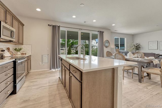 9167 Rio Lado Street, Littleton, CO 80125
