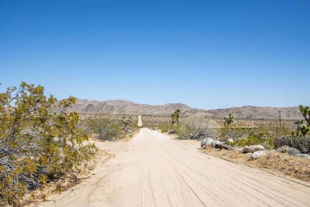 6655 Saddleback Road, Joshua Tree, CA 92252