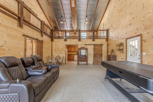 597 HARDIN GRAVEYARD RD, Adamsville, TN 38310