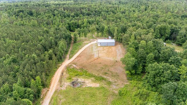 597 HARDIN GRAVEYARD RD, Adamsville, TN 38310