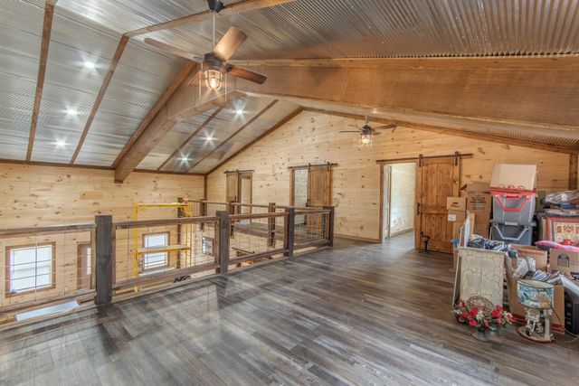 597 HARDIN GRAVEYARD RD, Adamsville, TN 38310