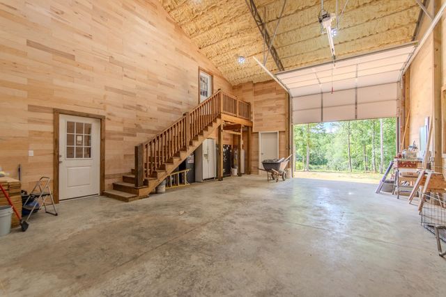 597 HARDIN GRAVEYARD RD, Adamsville, TN 38310