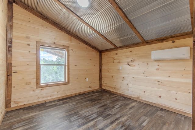 597 HARDIN GRAVEYARD RD, Adamsville, TN 38310