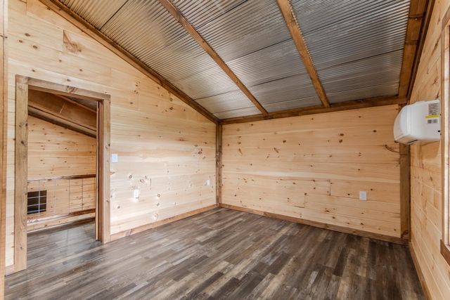 597 HARDIN GRAVEYARD RD, Adamsville, TN 38310