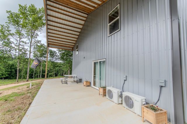 597 HARDIN GRAVEYARD RD, Adamsville, TN 38310