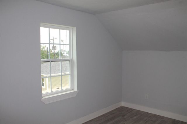 1015 30th Street 3, Galveston, TX 77550